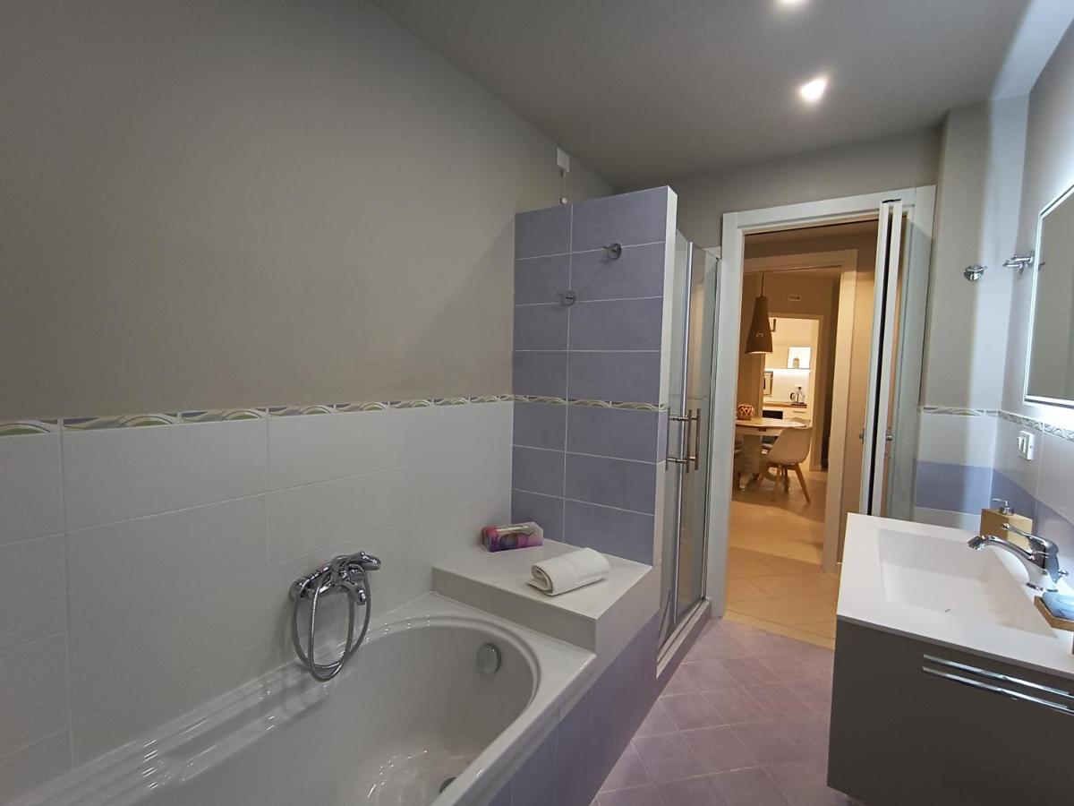 Casa Degli Aromi Apartment Лука Екстериор снимка